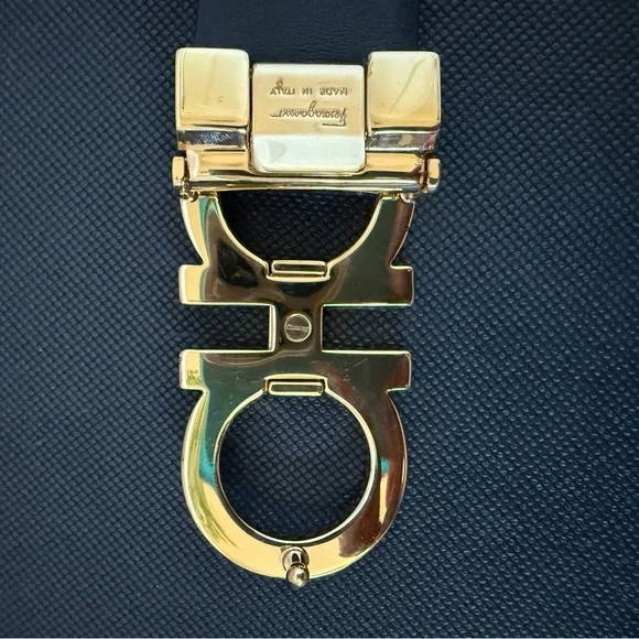Salvatore Ferragamo reversible belt kit